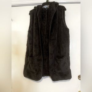 Zenana black vest very soft XL